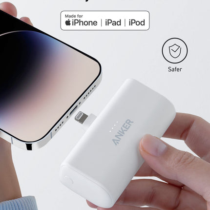 Anker Nano Power Bank 12W – Built-In Lightning Connector